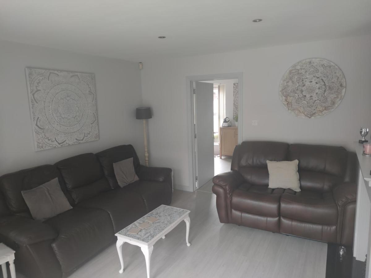 Ferienwohnung Lewis Square Town House Belfast Exterior foto
